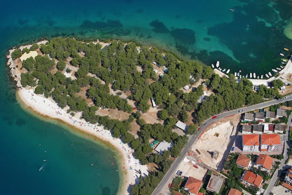 Apartments And Room Maestral Trogir Bagian luar foto